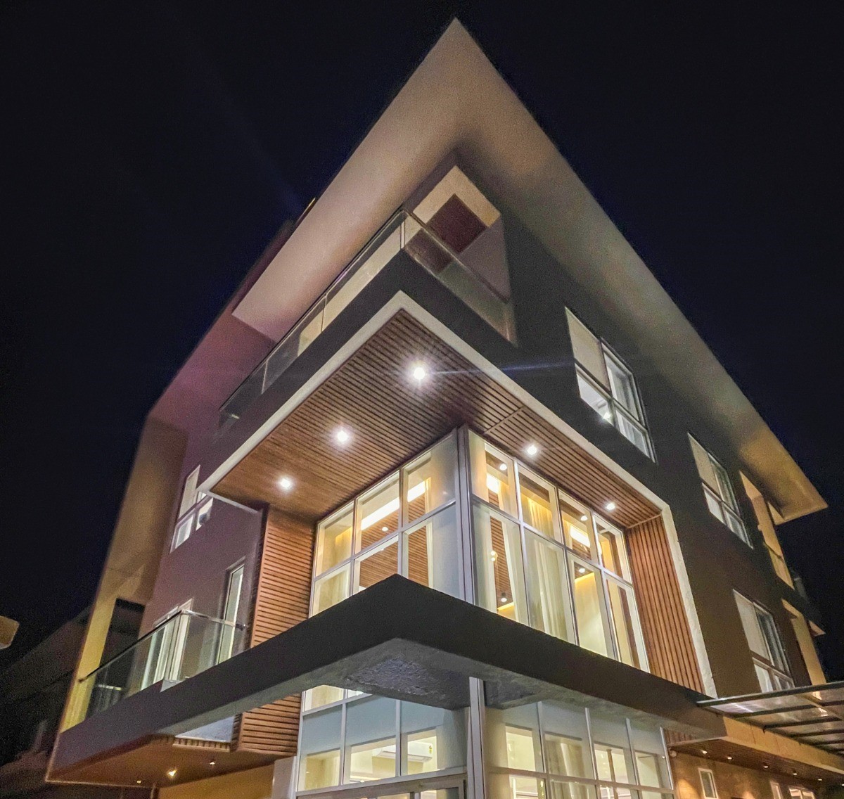 bed room with bed side lamp